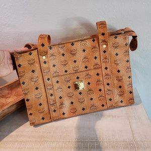 MCM VISETOS TOTE (shoulder bag)